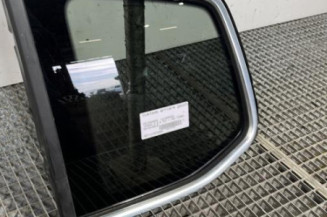 Custode arriere gauche VOLKSWAGEN TOURAN 3