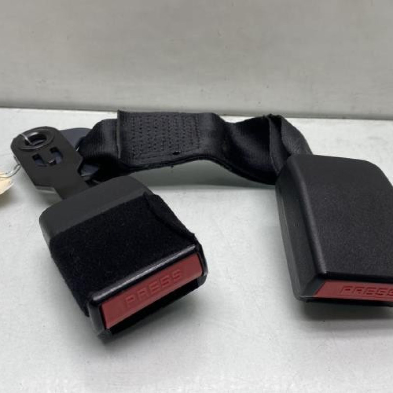 Attache ceinture arriere droit CITROEN C3 PICASSO Photo n°1