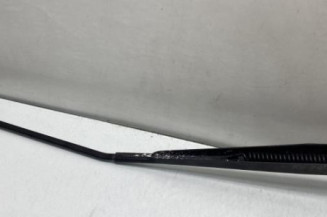 Bras essuie glace avant gauche MERCEDES CLASSE R 251
