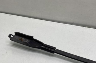 Bras essuie glace avant gauche MERCEDES CLASSE R 251