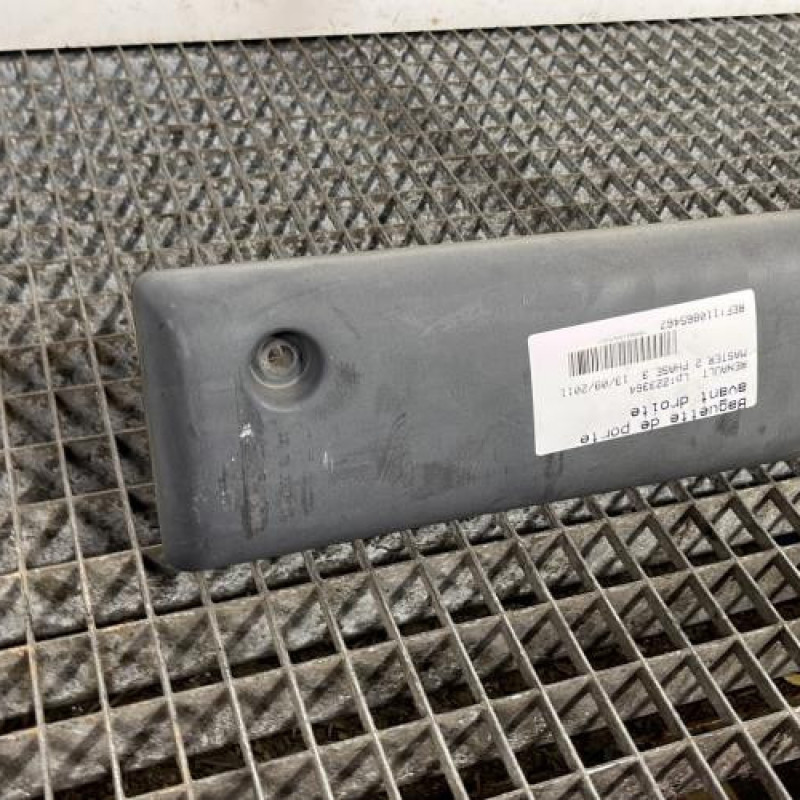 Baguette de porte avant droite RENAULT MASTER 2 Photo n°2