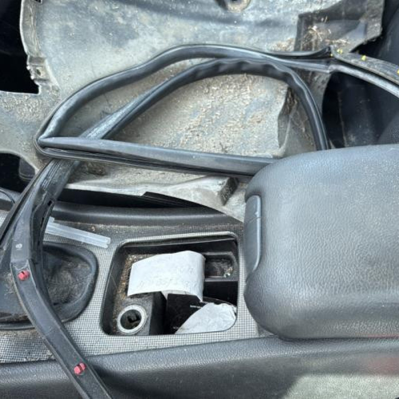 Bras essuie glace avant droit MERCEDES CLASSE C 203 Photo n°20