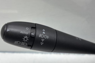 Com (Bloc Contacteur Tournant+Commodo Essuie Glace+Commodo Phare) PEUGEOT 5008 1
