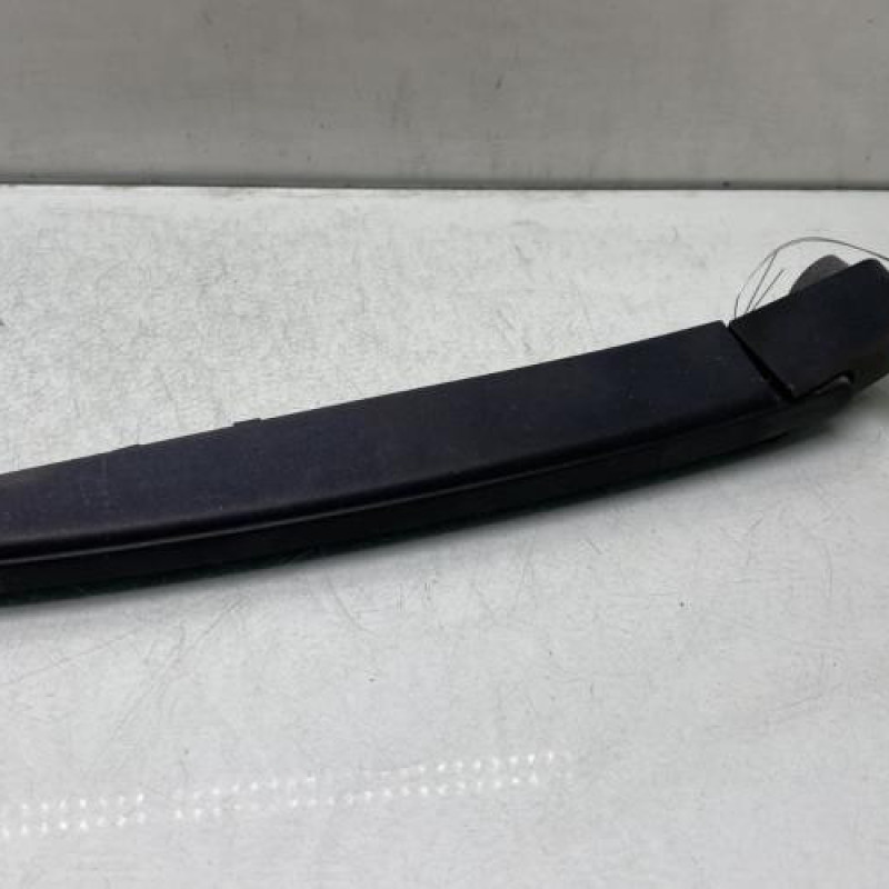 Bras essuie glace arriere RENAULT CLIO 4 Photo n°1