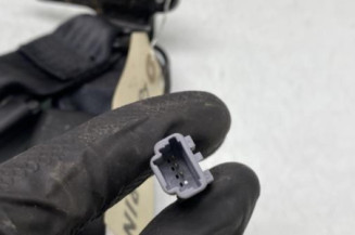 Attache ceinture arriere droit RENAULT CLIO 4