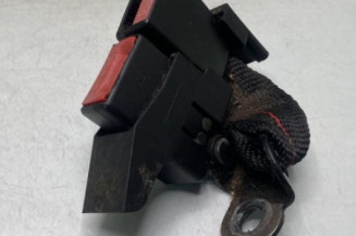 Attache ceinture arriere droit RENAULT CLIO 3 Photo n°1
