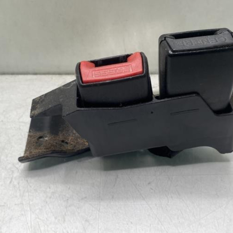 Attache ceinture arriere gauche RENAULT CLIO 3 Photo n°3