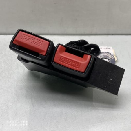Attache ceinture arriere droit RENAULT CLIO 3 Photo n°1
