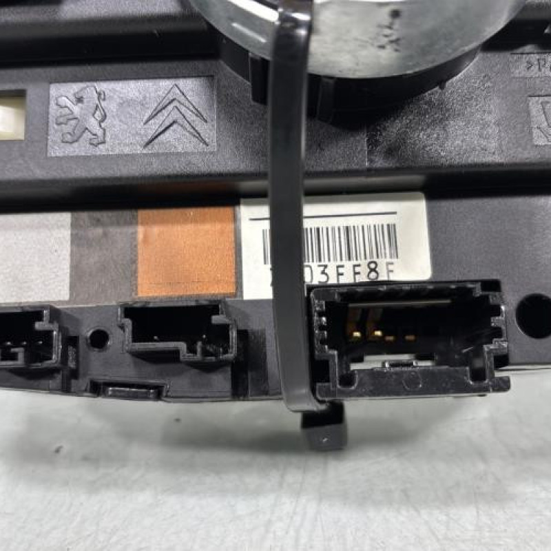 Com (Bloc Contacteur Tournant+Commodo Essuie Glace+Commodo Phare) PEUGEOT 208 1 Photo n°4