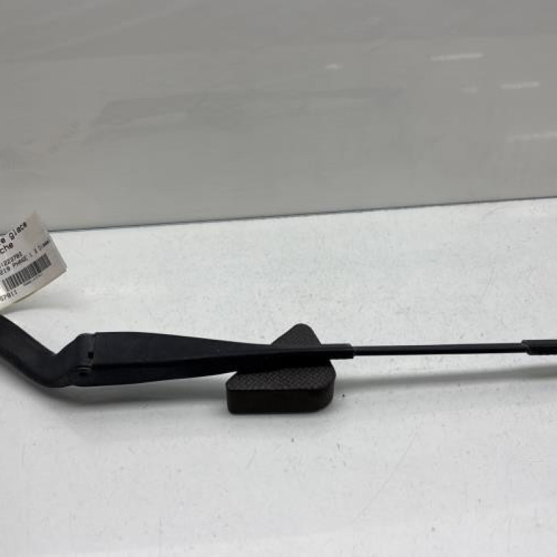 Bras essuie glace avant gauche MERCEDES CLASSE CLS 219 Photo n°1