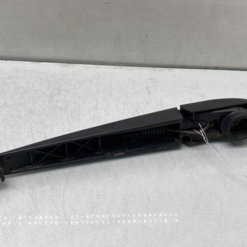 Bras essuie glace arriere CITROEN C1 2 Photo n°2