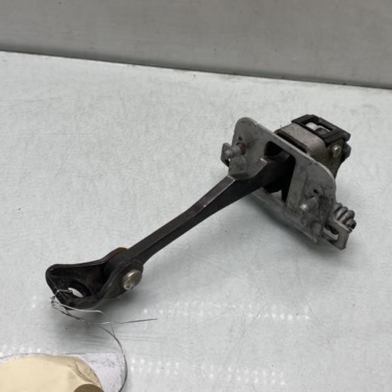 Arret de porte avant gauche CITROEN C4 GRAND PICASSO 1 Photo n°1