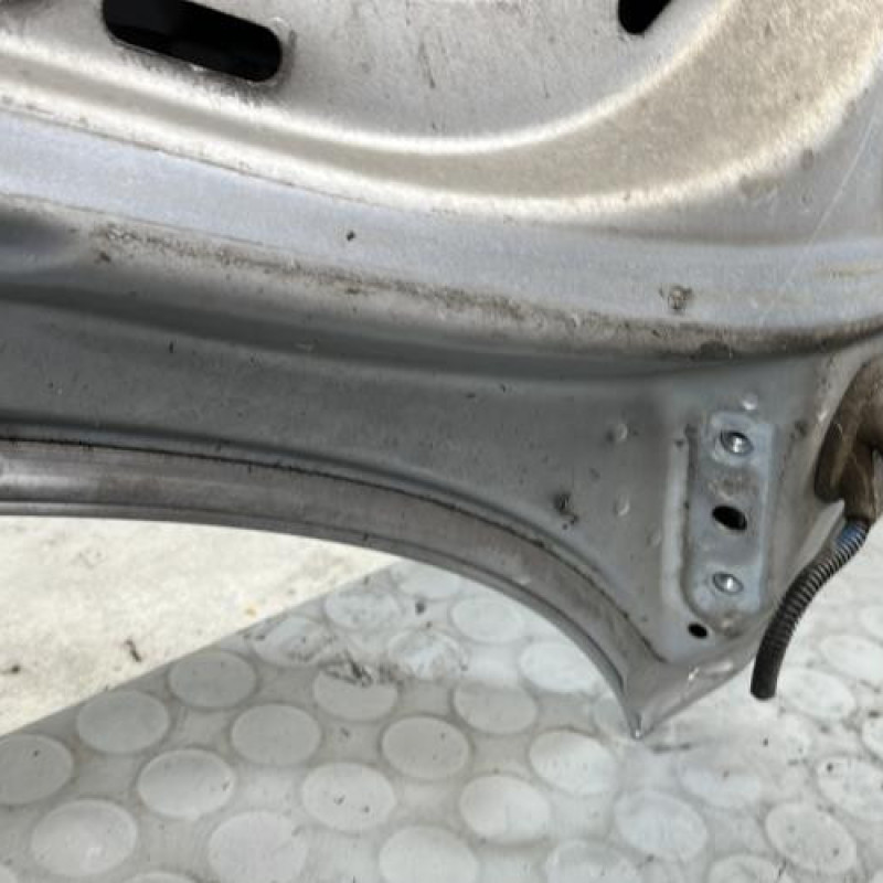 Capot VOLKSWAGEN FOX Photo n°8