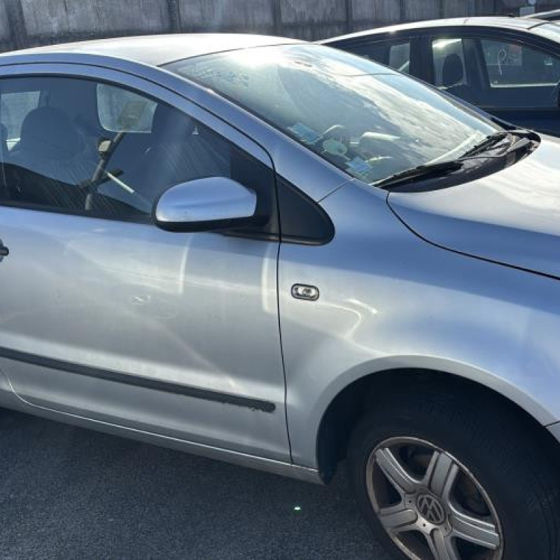 Capot VOLKSWAGEN FOX Photo n°16