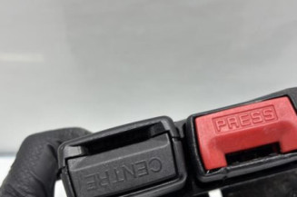 Attache ceinture arriere gauche RENAULT CLIO 3
