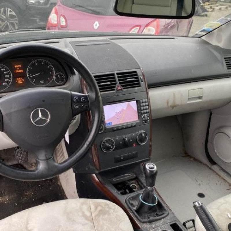 Feu arriere principal droit (feux) MERCEDES CLASSE A 169 Photo n°18