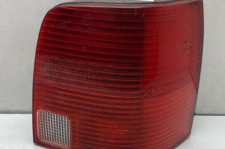 Feu arriere principal droit (feux) VOLKSWAGEN PASSAT 4 Photo n°1