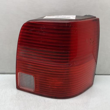 Feu arriere principal droit (feux) VOLKSWAGEN PASSAT 4 Photo n°1