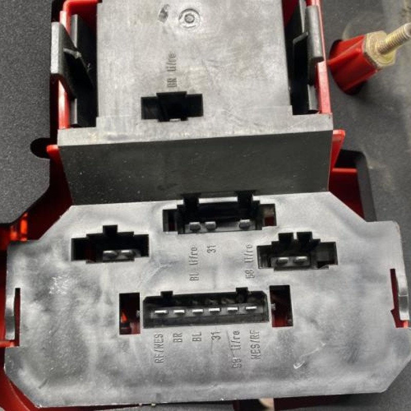 Feu arriere principal droit (feux) VOLKSWAGEN PASSAT 4 Photo n°3