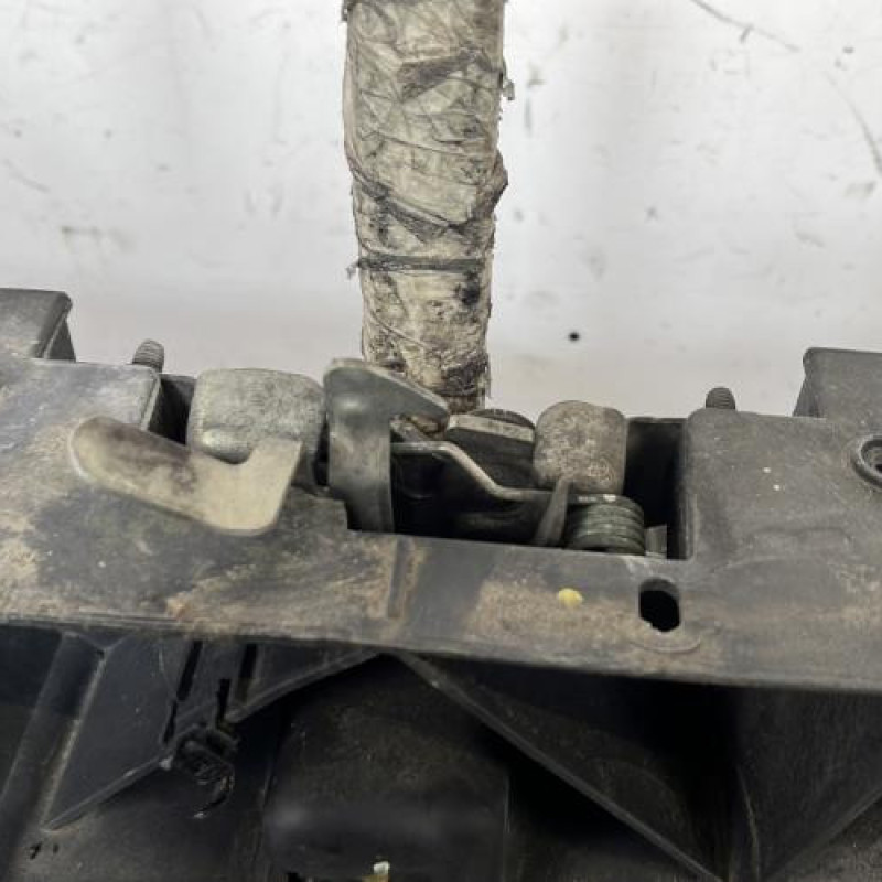 Face avant RENAULT CLIO 3 Photo n°4