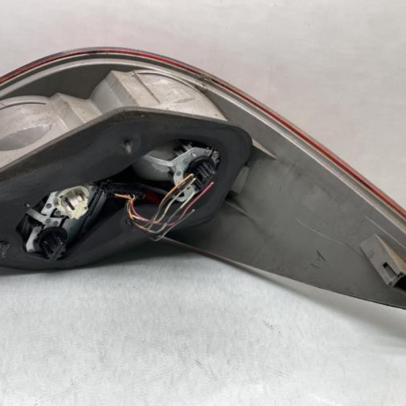 Feu arriere principal gauche (feux) MERCEDES CLASSE R 251 Photo n°2