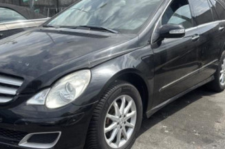Feu arriere principal gauche (feux) MERCEDES CLASSE R 251