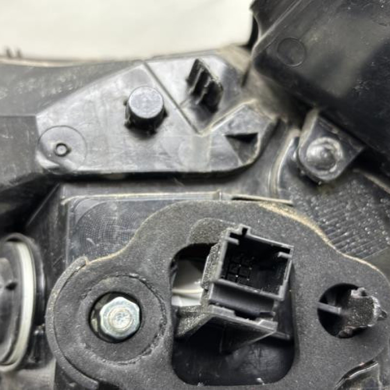 Feu arriere principal droit (feux) PEUGEOT 308 2 Photo n°5