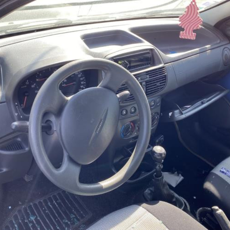 Feu arriere principal gauche (feux) FIAT PUNTO 2 Photo n°15