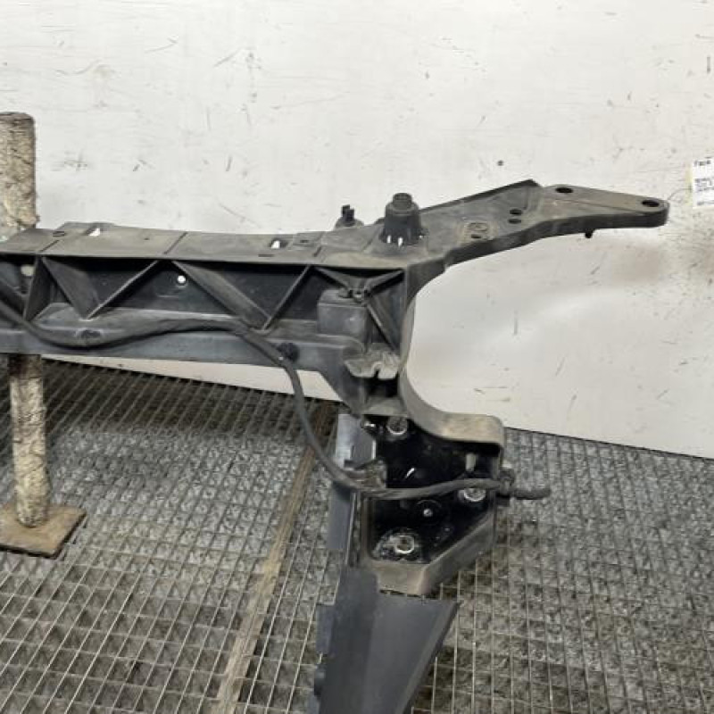 Face avant RENAULT CLIO 3 Photo n°3