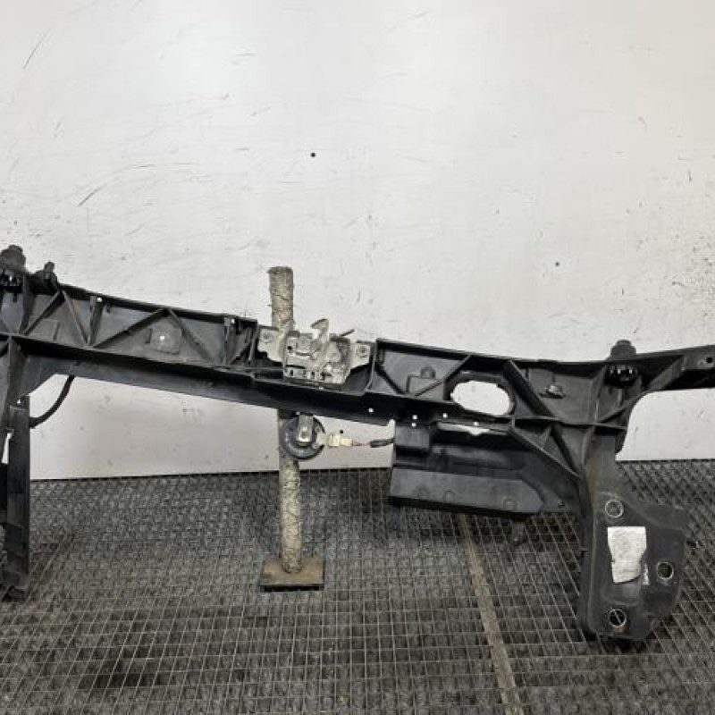 Face avant RENAULT CLIO 3 Photo n°5