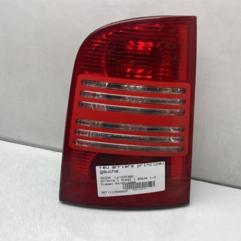 Feu arriere principal gauche (feux) SKODA OCTAVIA 1 Photo n°1