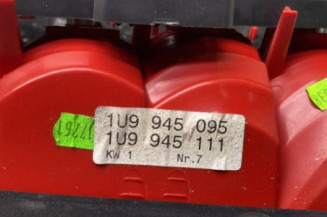 Feu arriere principal gauche (feux) SKODA OCTAVIA 1