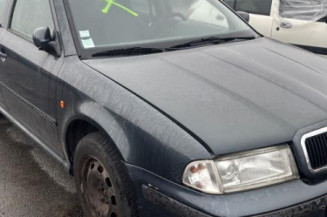 Feu arriere principal gauche (feux) SKODA OCTAVIA 1