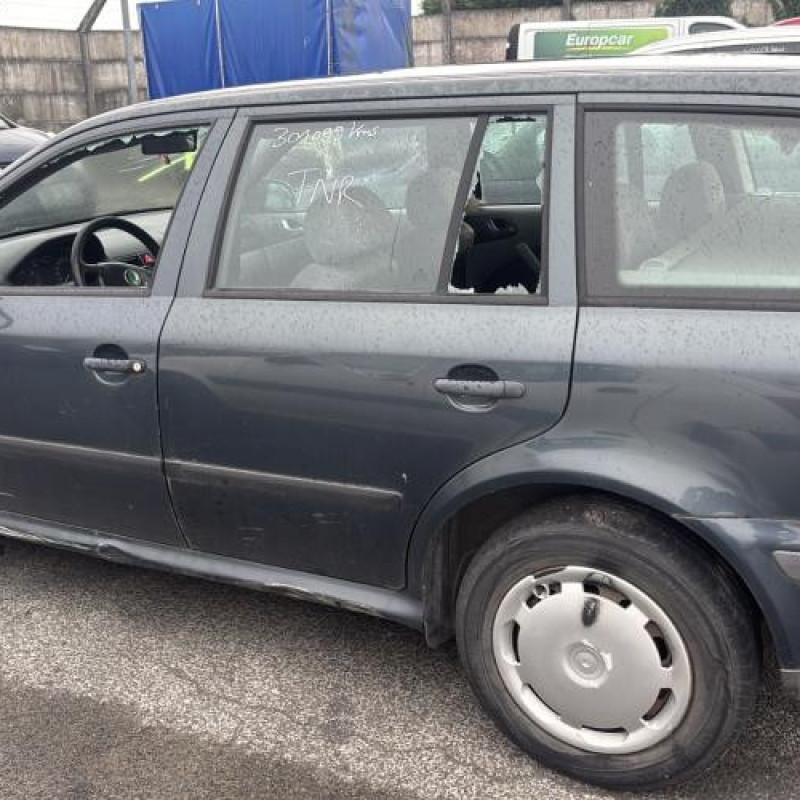 Feu arriere principal gauche (feux) SKODA OCTAVIA 1 Photo n°10