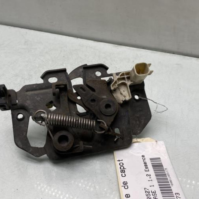 Fermeture de capot FORD FIESTA 6 Photo n°1