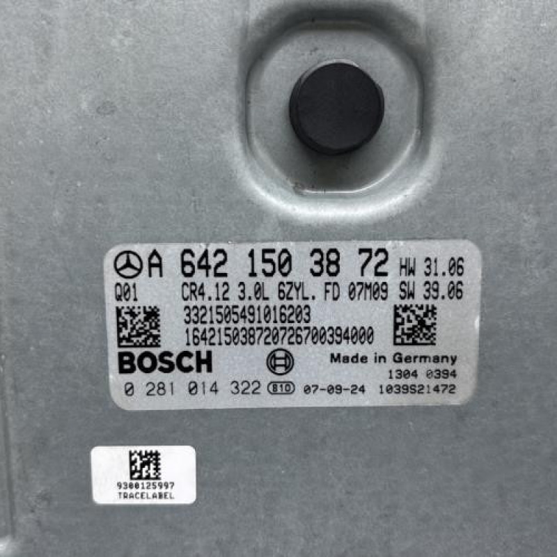 Calculateur moteur MERCEDES CLASSE CLS 219 Photo n°2