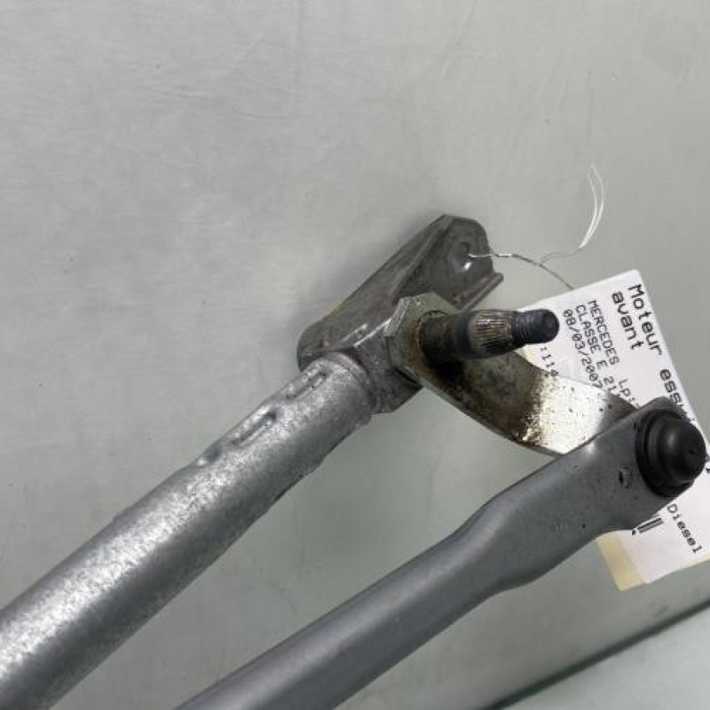 Moteur essuie glace avant MERCEDES CLASSE E 211 Photo n°2