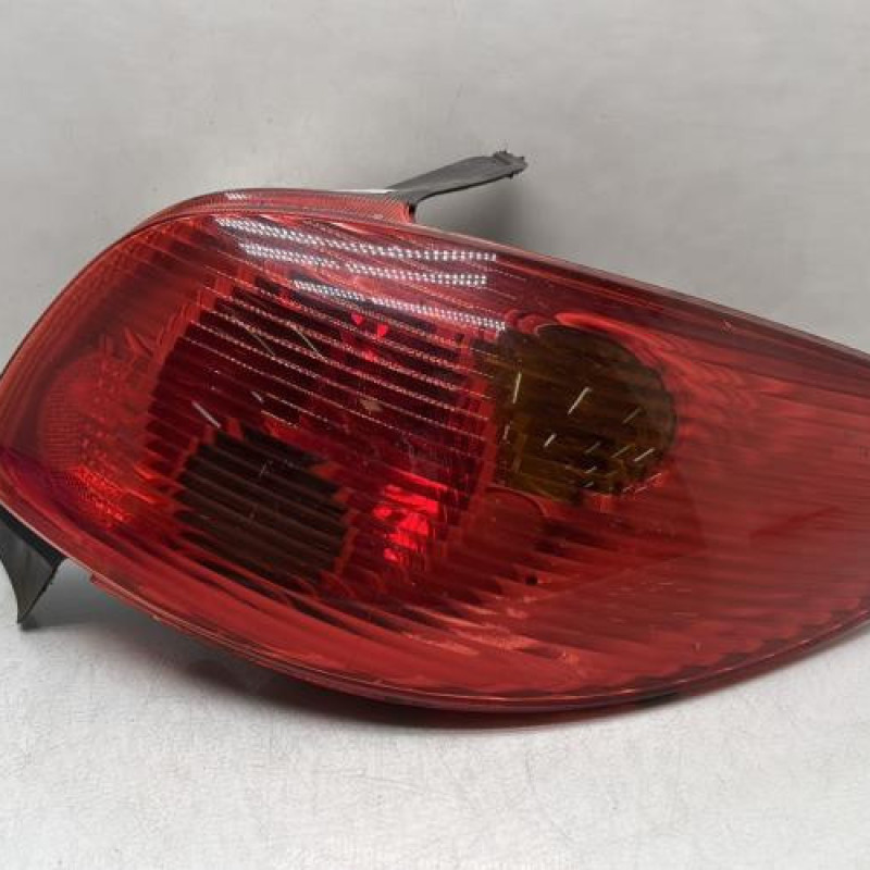 Feu arriere principal droit (feux) PEUGEOT 206 Photo n°1