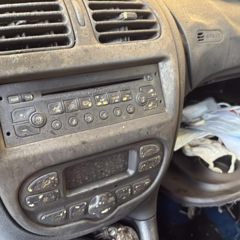 Feu arriere principal droit (feux) PEUGEOT 206 Photo n°18