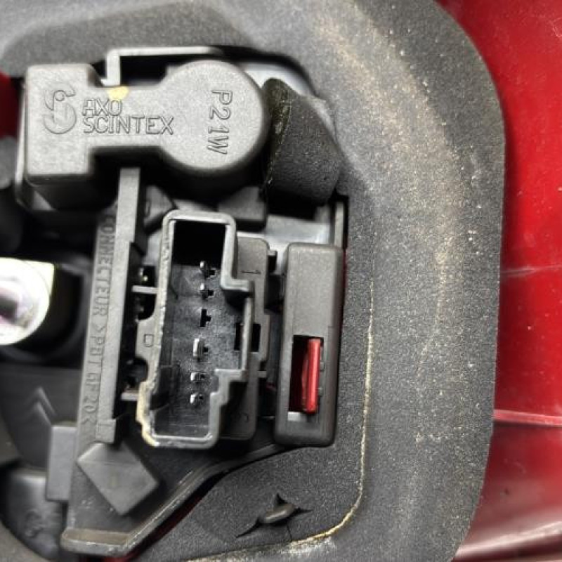 Feu arriere principal gauche (feux) PEUGEOT 206 Photo n°3