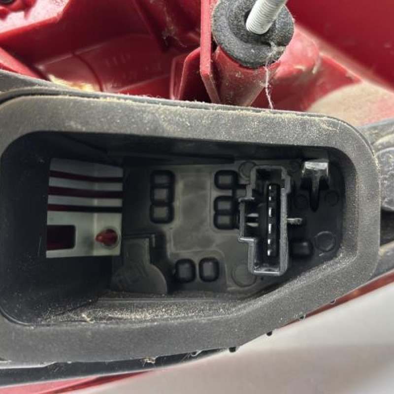 Feu arriere principal droit (feux) PEUGEOT 207 Photo n°5