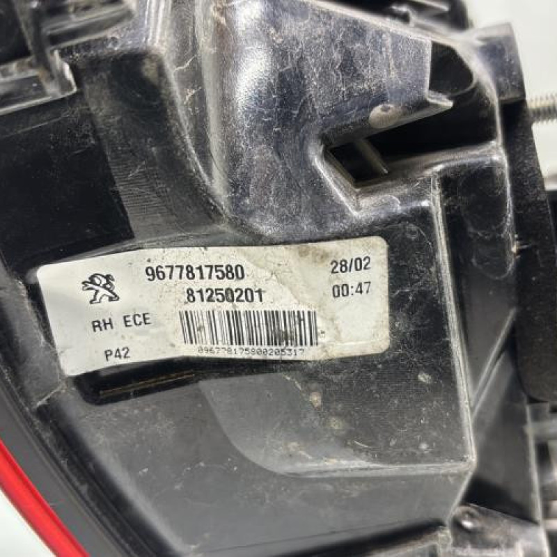 Feu arriere principal droit (feux) PEUGEOT 308 2 Photo n°4