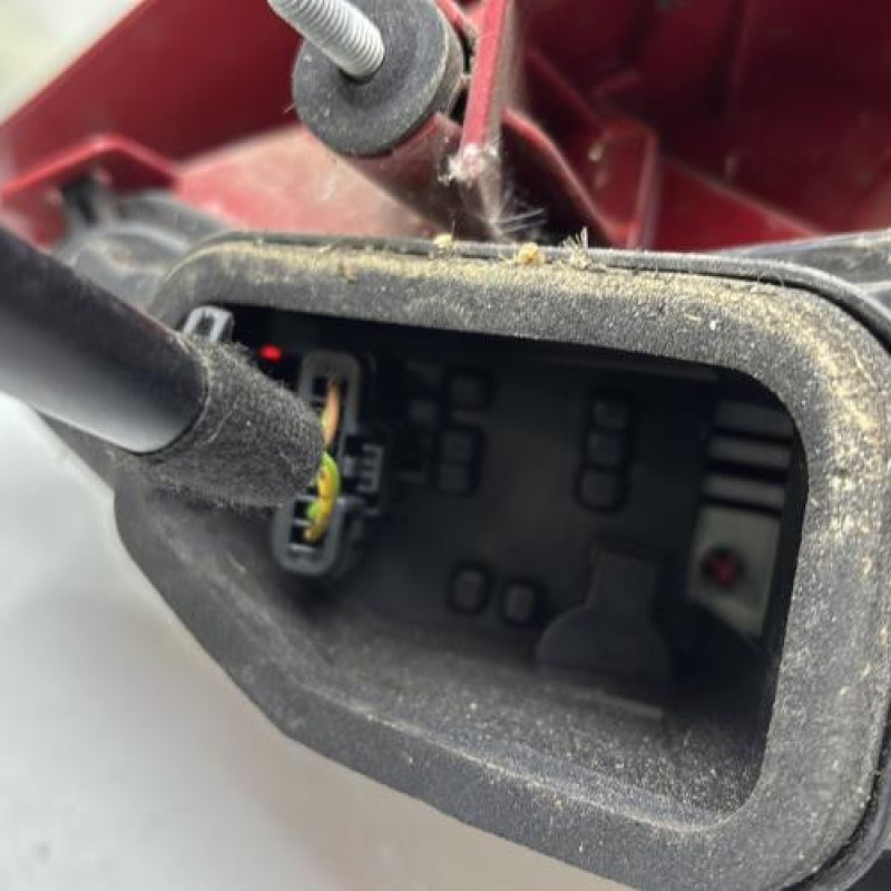 Feu arriere principal gauche (feux) PEUGEOT 207 Photo n°5