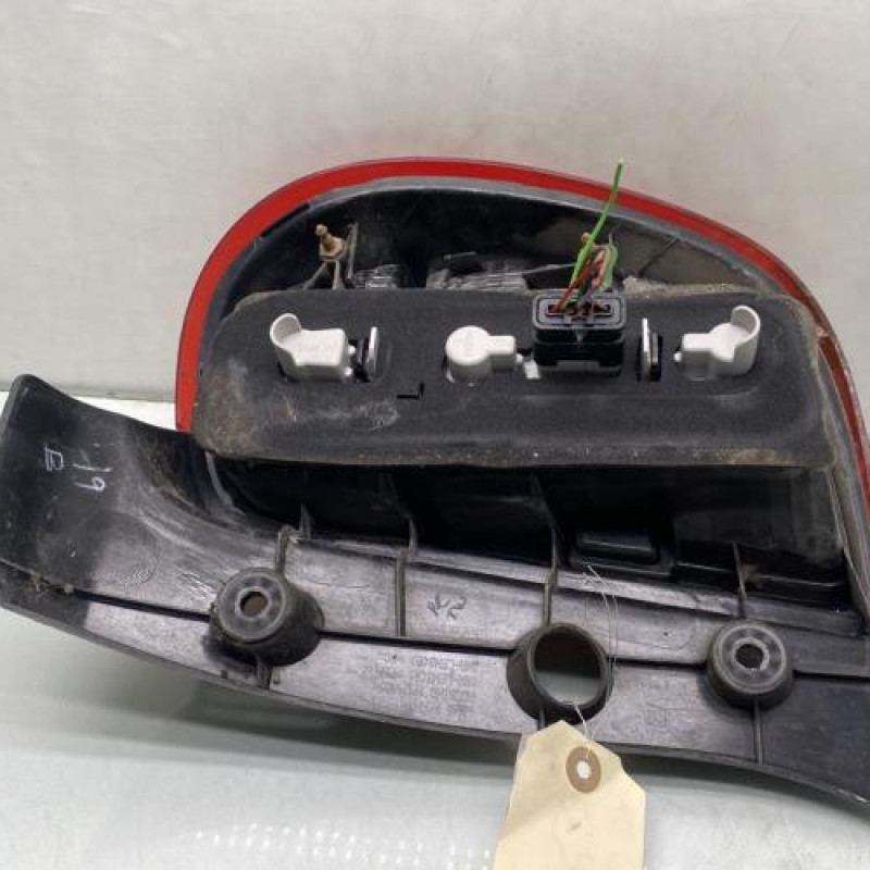 Feu arriere principal gauche (feux) NISSAN MICRA 4 Photo n°2