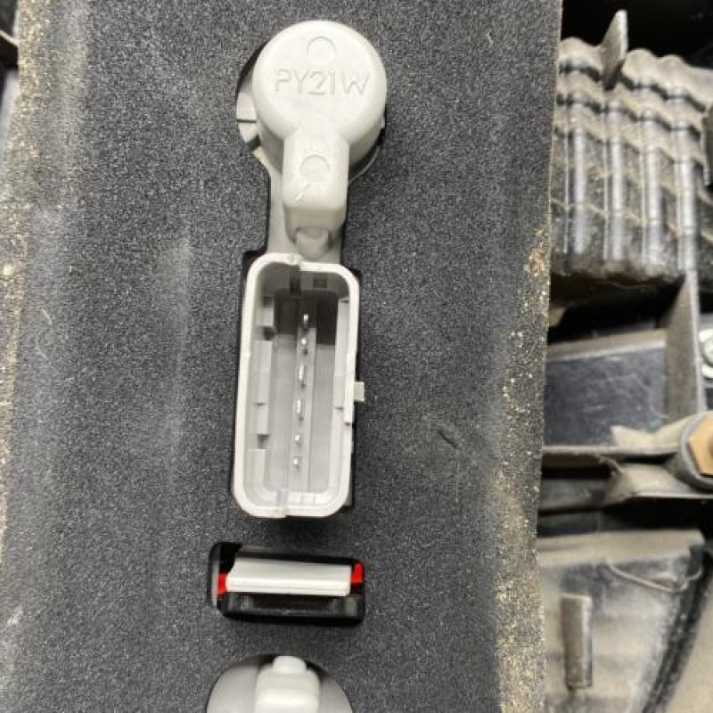 Feu arriere principal gauche (feux) NISSAN MICRA 4 Photo n°3