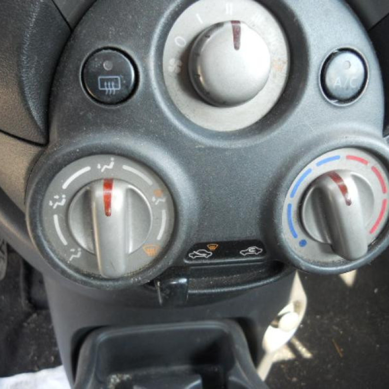 Feu arriere principal gauche (feux) NISSAN MICRA 4 Photo n°8