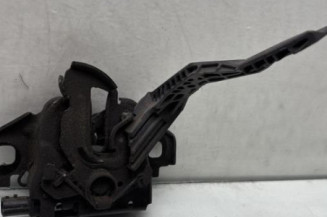 Fermeture de capot DACIA SANDERO 3