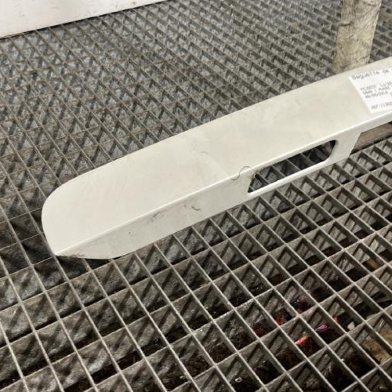 Baguette de coffre PEUGEOT 5008 1 Photo n°2