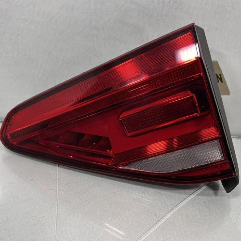 Feu arriere secondaire droit (feux) VOLKSWAGEN TOURAN 3 Photo n°1