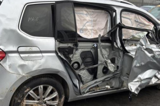 Bouton de coffre VOLKSWAGEN TOURAN 3